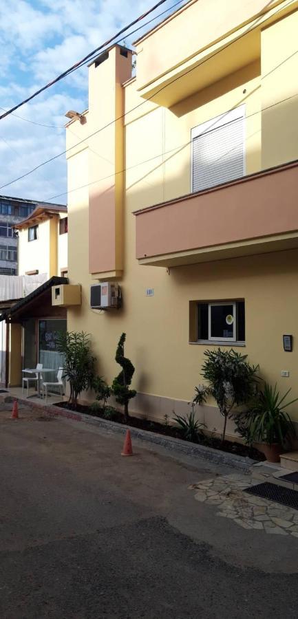 Vila 57 Hotel Тирана Екстериор снимка